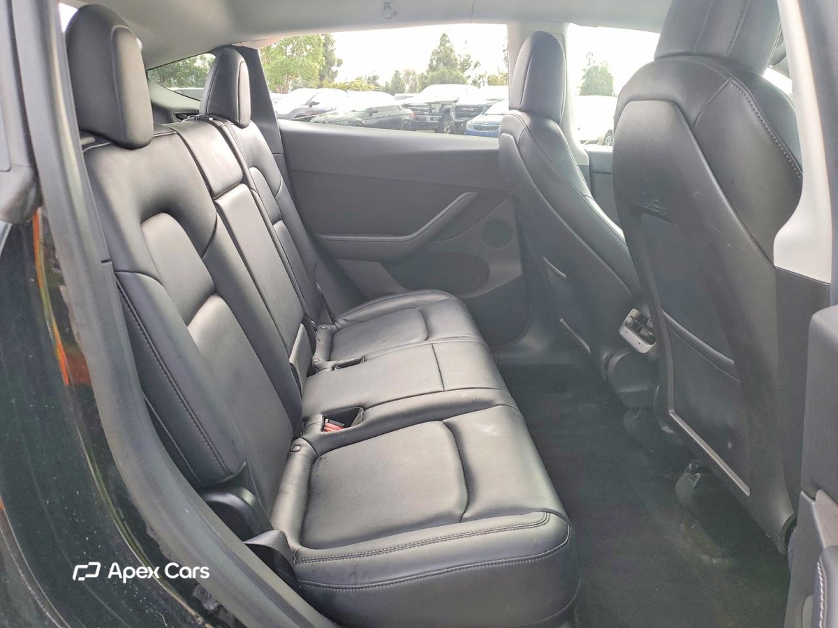 Tesla Model Y 2020