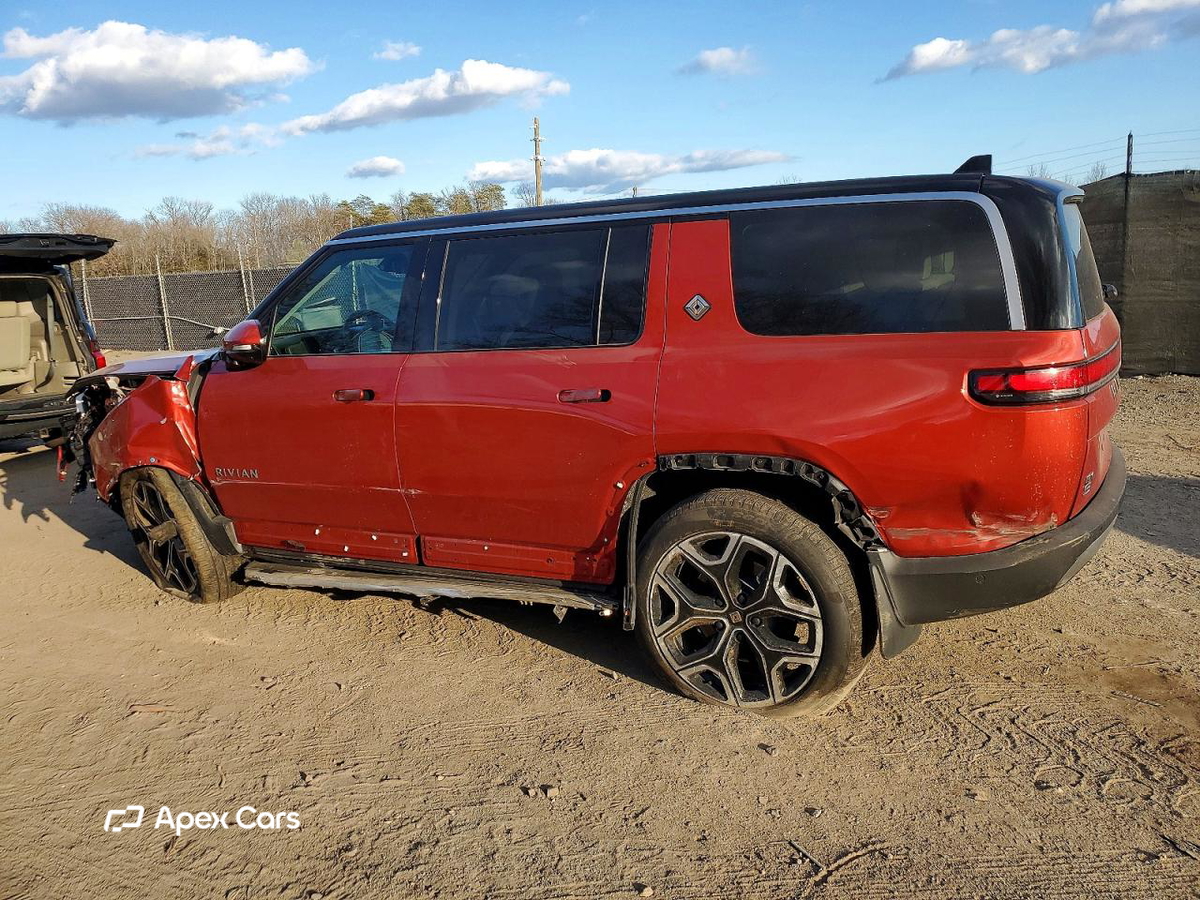 Rivian R1S 2025