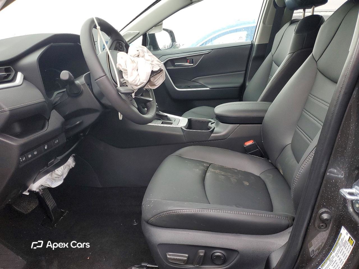 Toyota RAV 4 2025