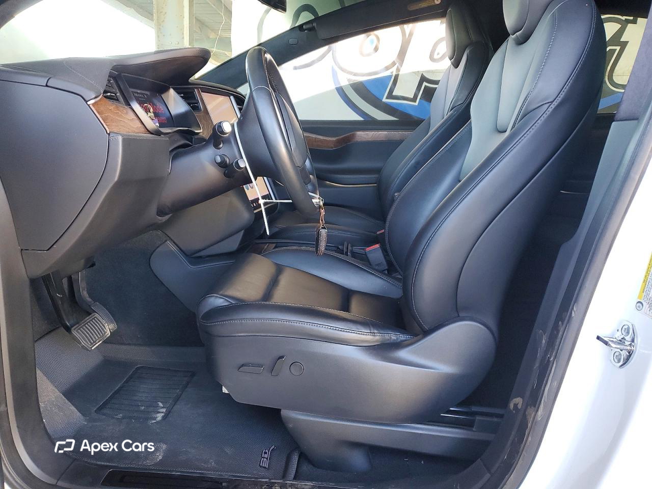 Tesla Model X 2020