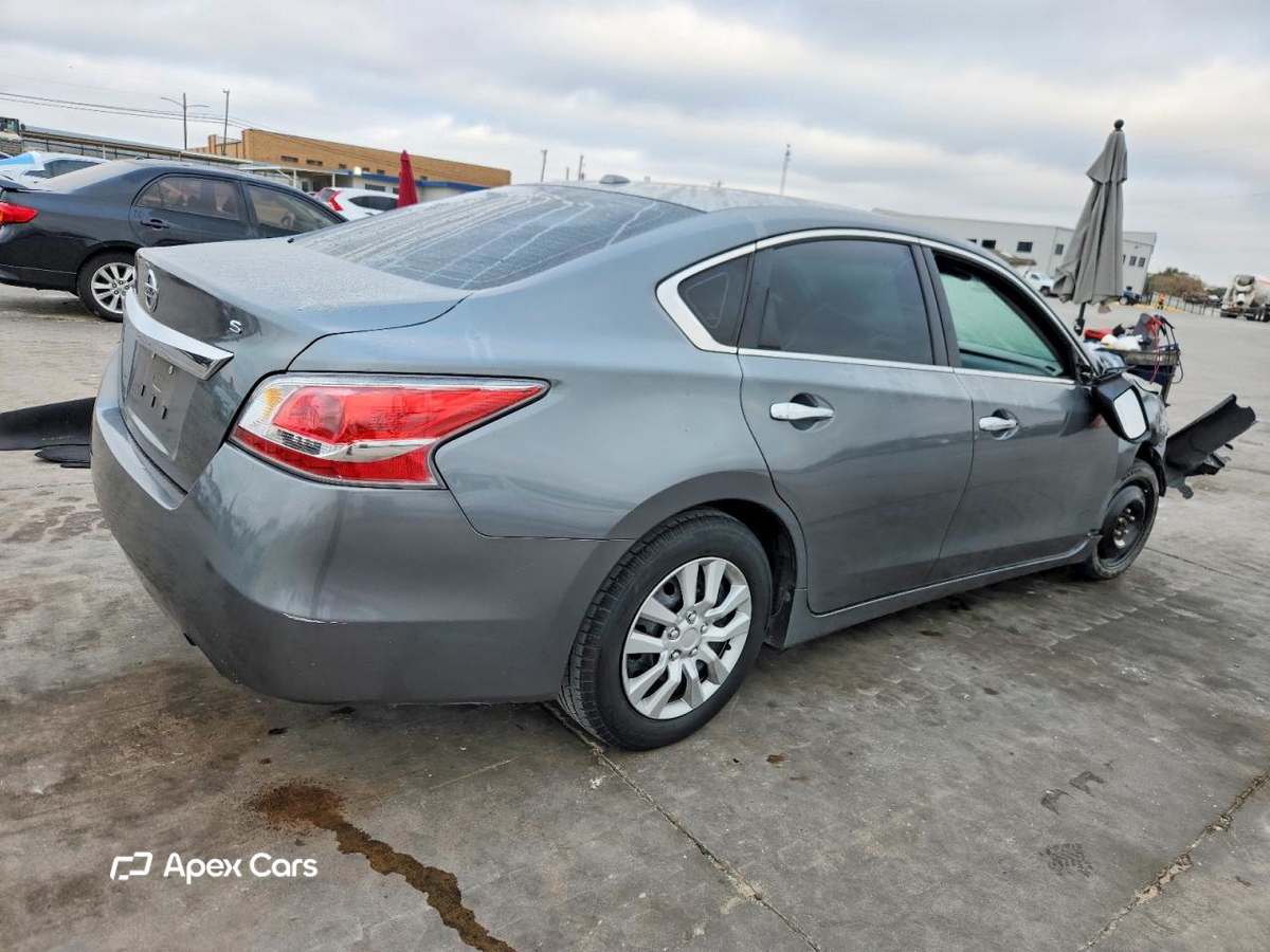 Nissan Altima 2015