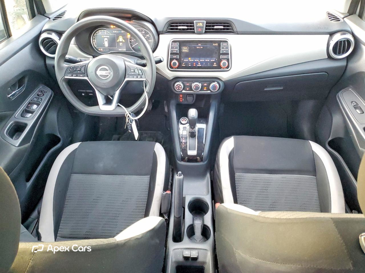 Nissan Versa 2021
