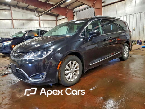 Chrysler Pacifica 2017 - Image 1 of 14
