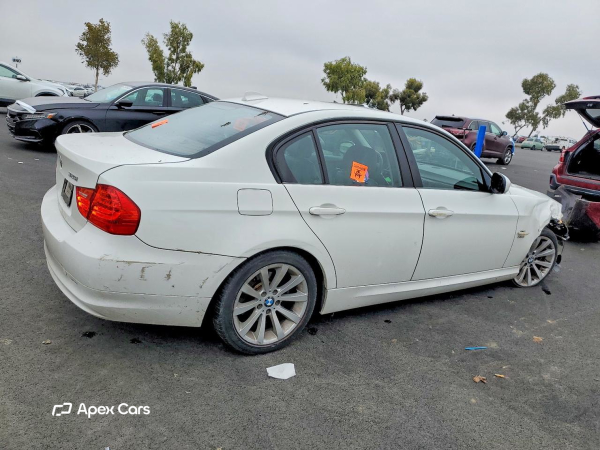 BMW Series 3 2011