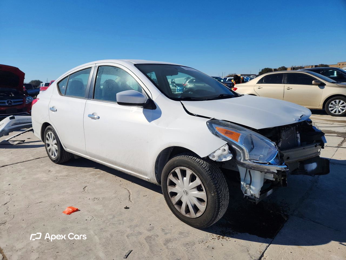 Nissan Versa 2017