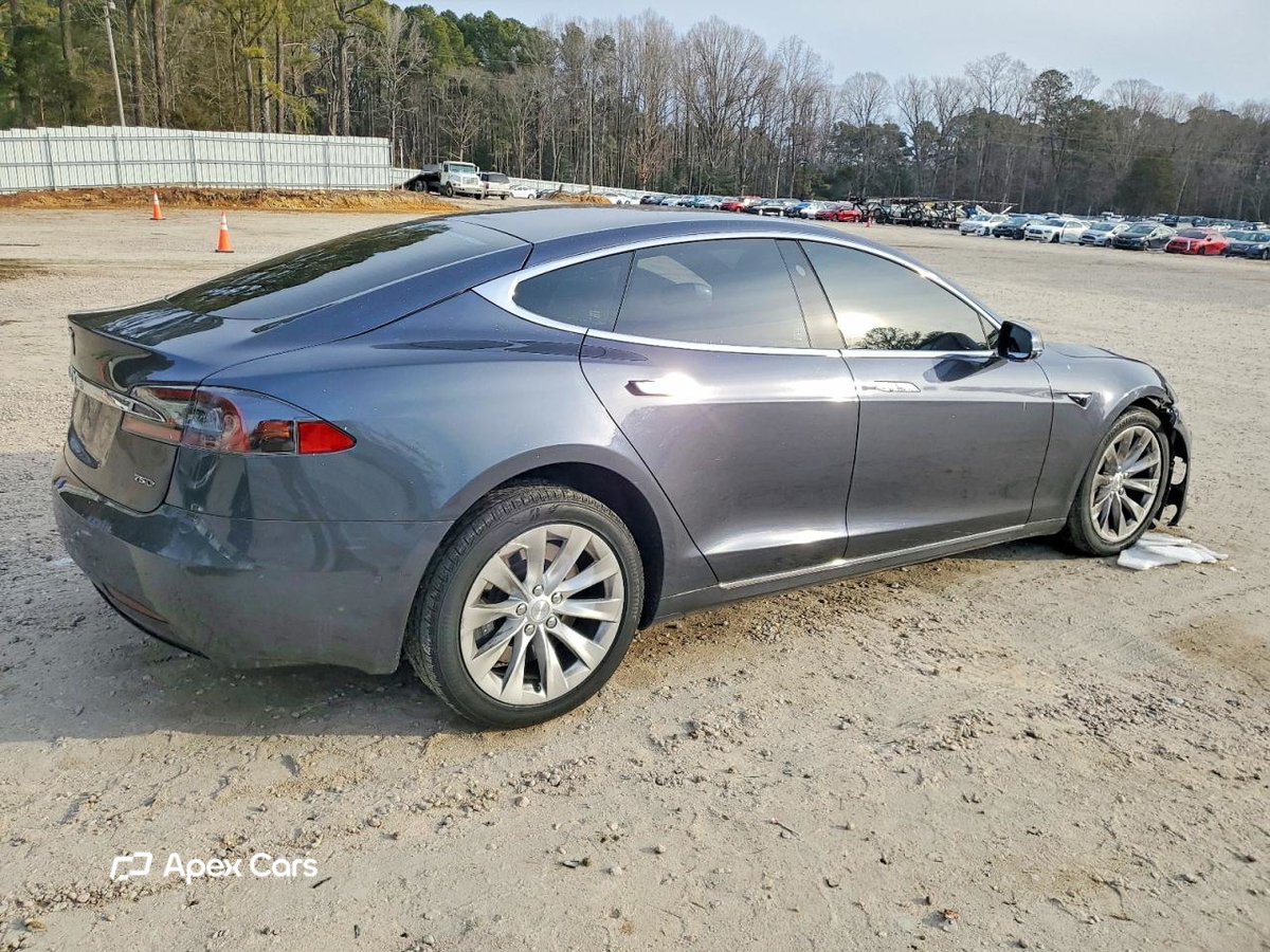 Tesla Model S 2018