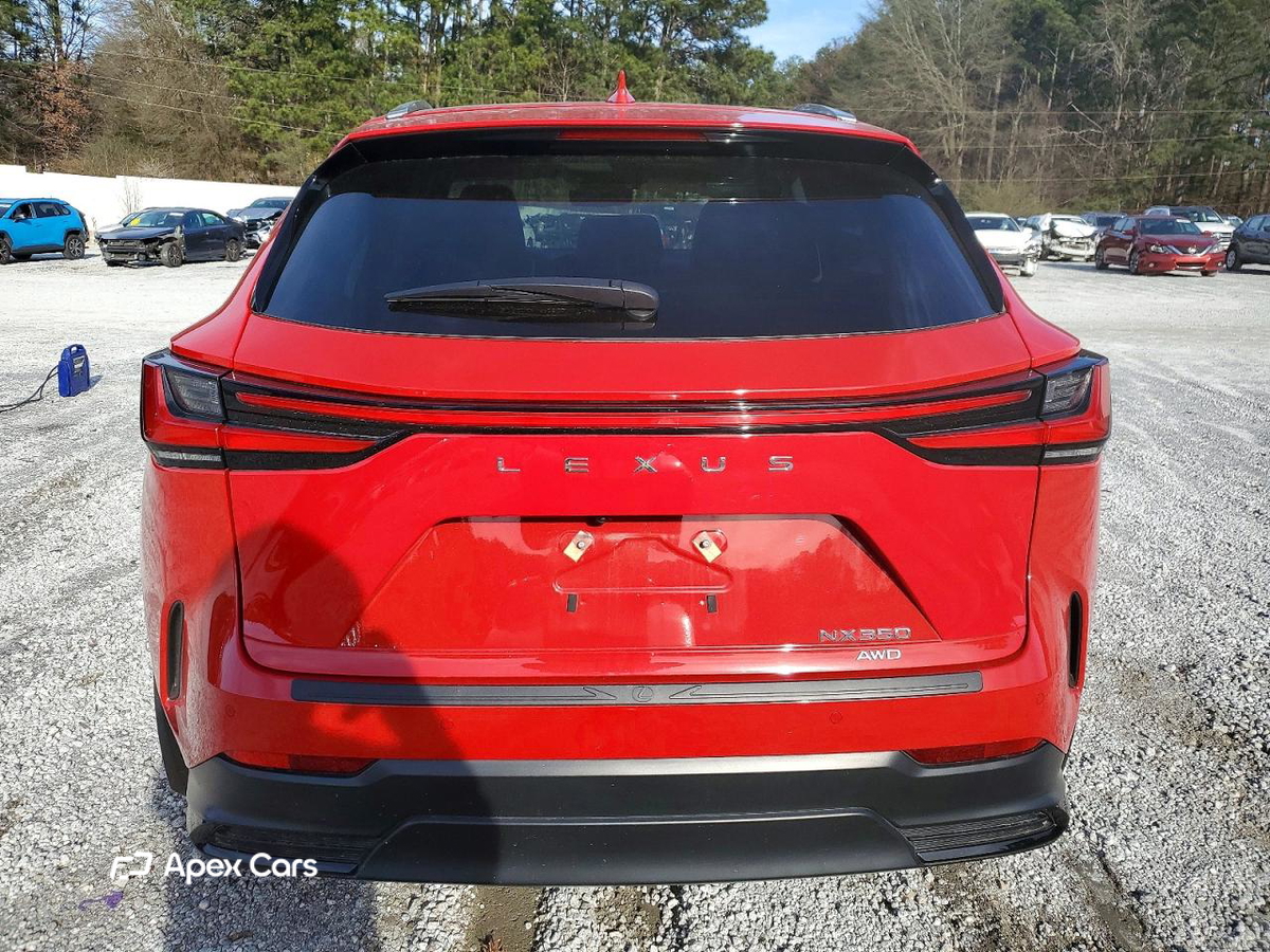 Lexus NX 2024