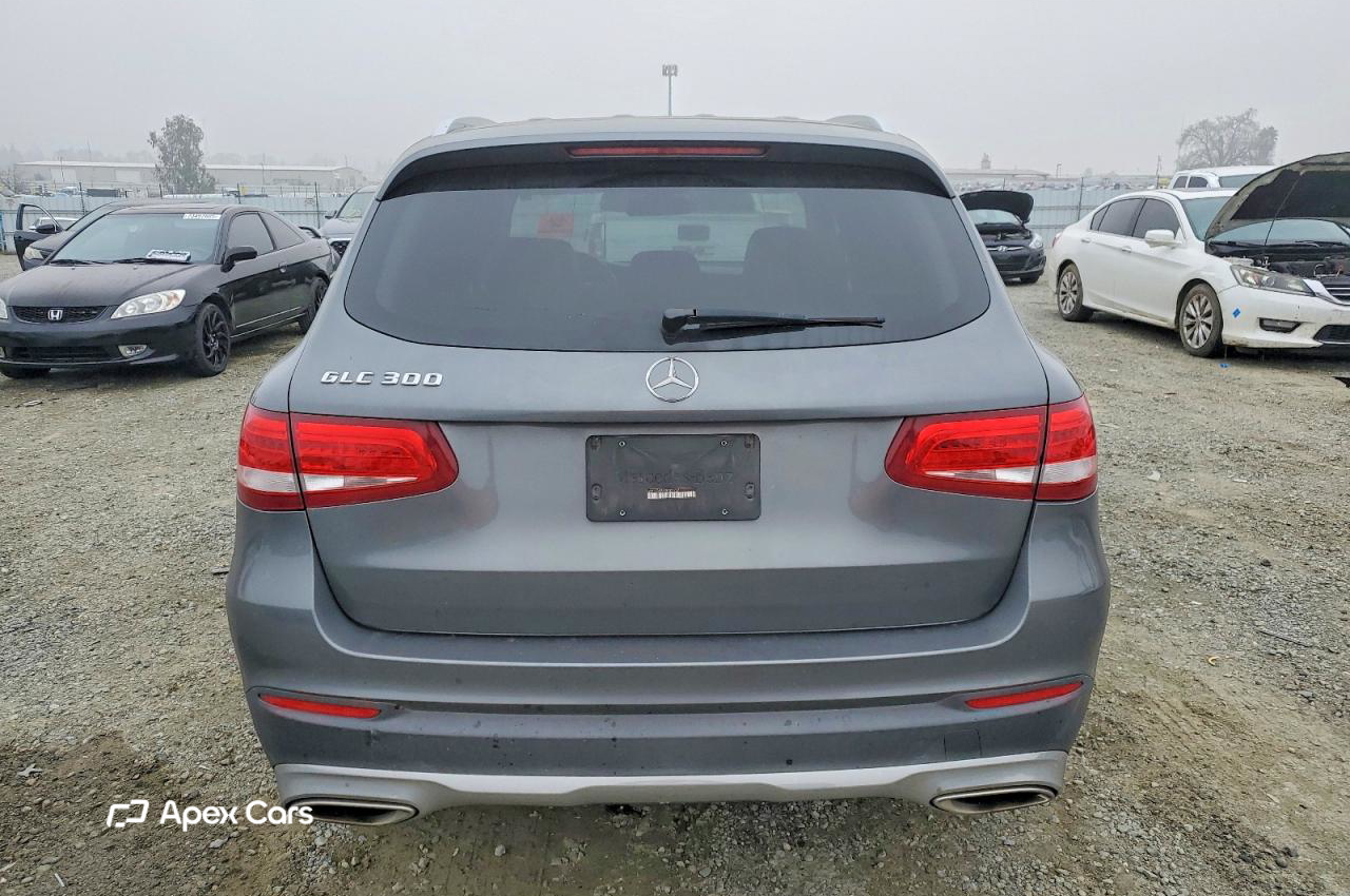 Mercedes-Benz GLC 2016