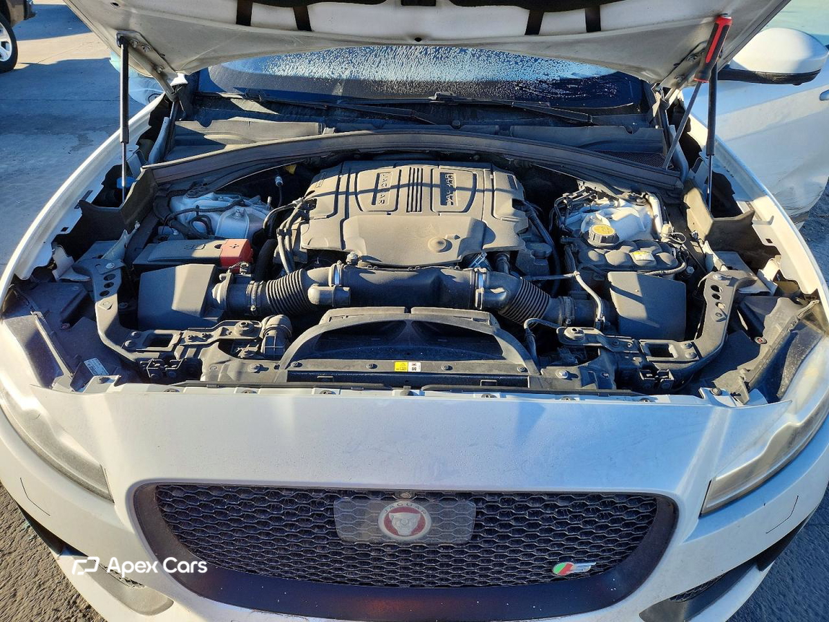 Jaguar F-Pace 2017