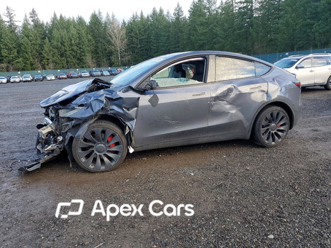 Tesla Model Y 2023 - Image 1 of 13