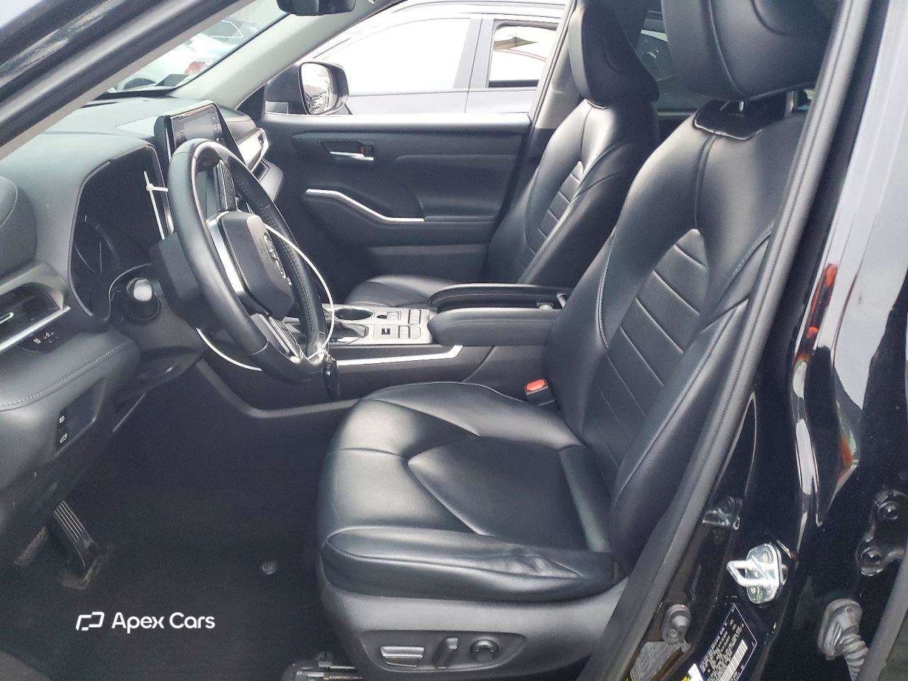 Toyota Highlander 2021