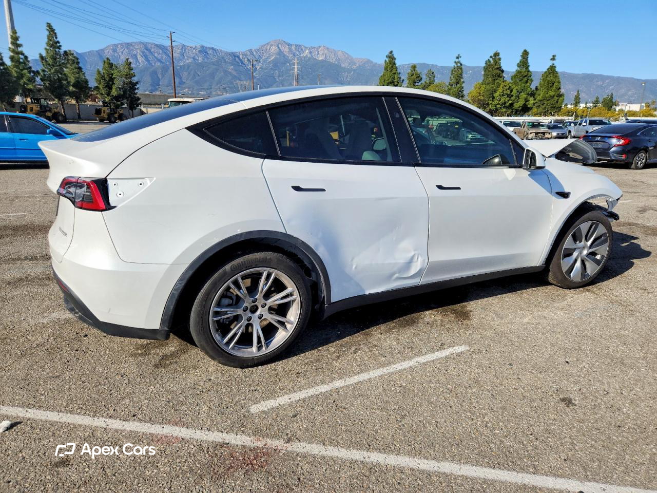 Tesla Model Y 2023