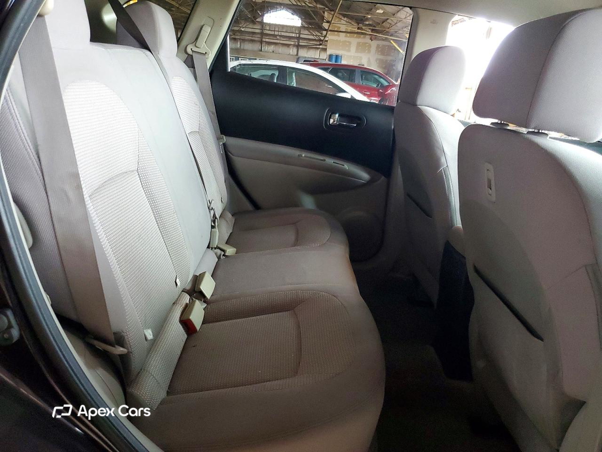 Nissan Rogue 2011