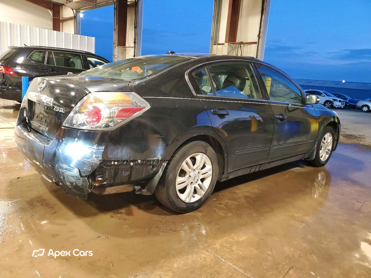 Nissan Altima 2012