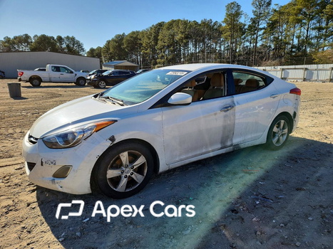 Hyundai Elantra 2013 - Image 1 of 13