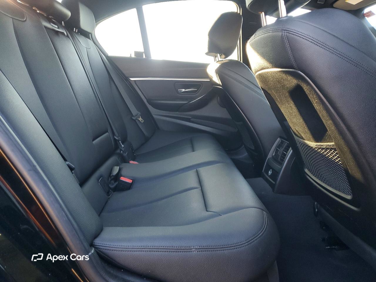 BMW Series 3 2016