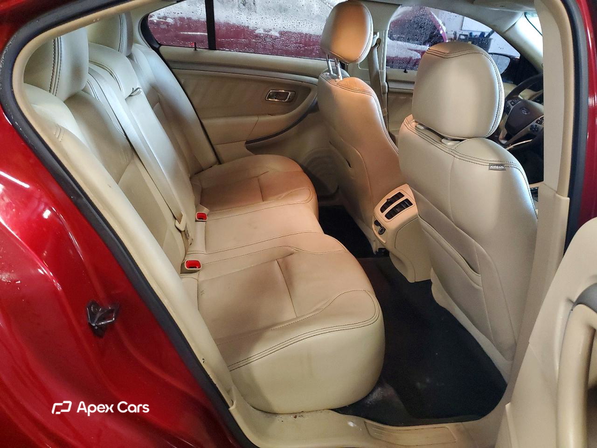 Ford Taurus 2016