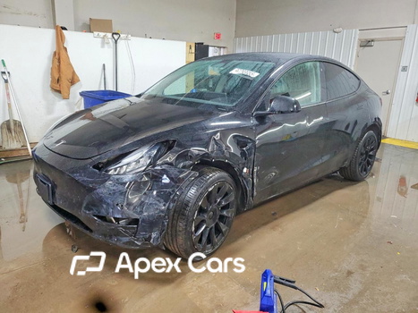 Tesla Model Y 2020 - Image 1 of 13