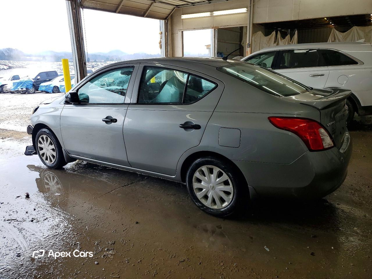 Nissan Versa 2013