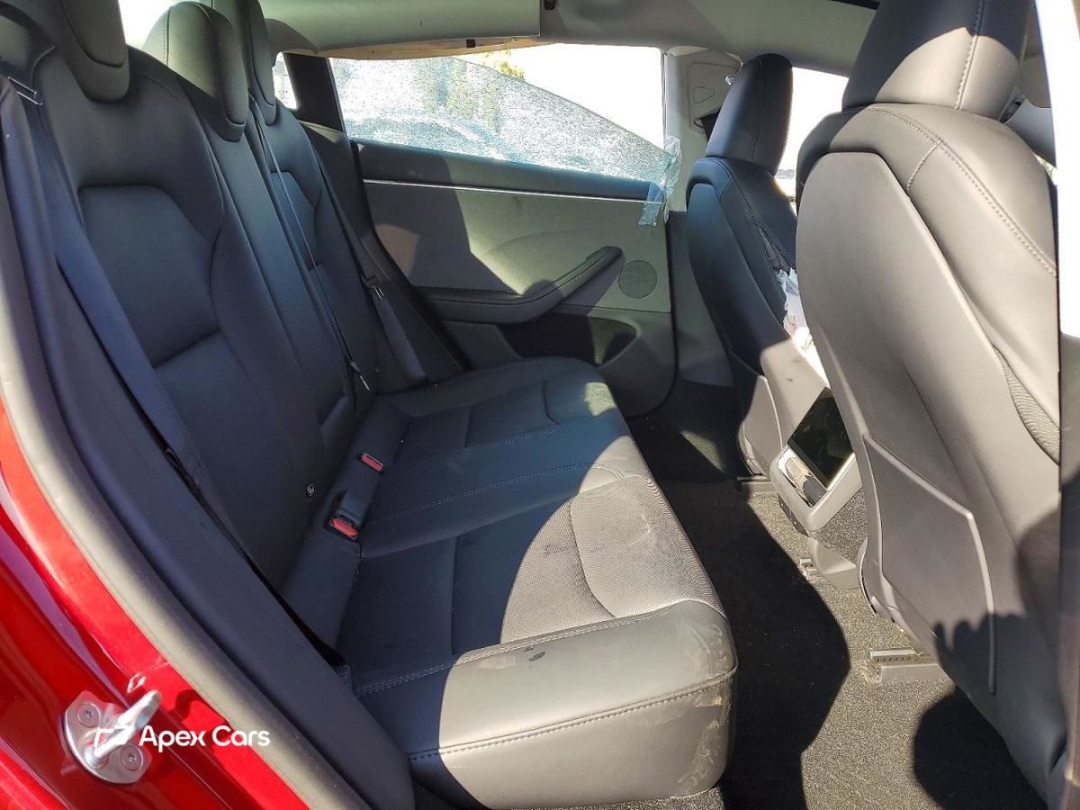 Tesla Model 3 2025