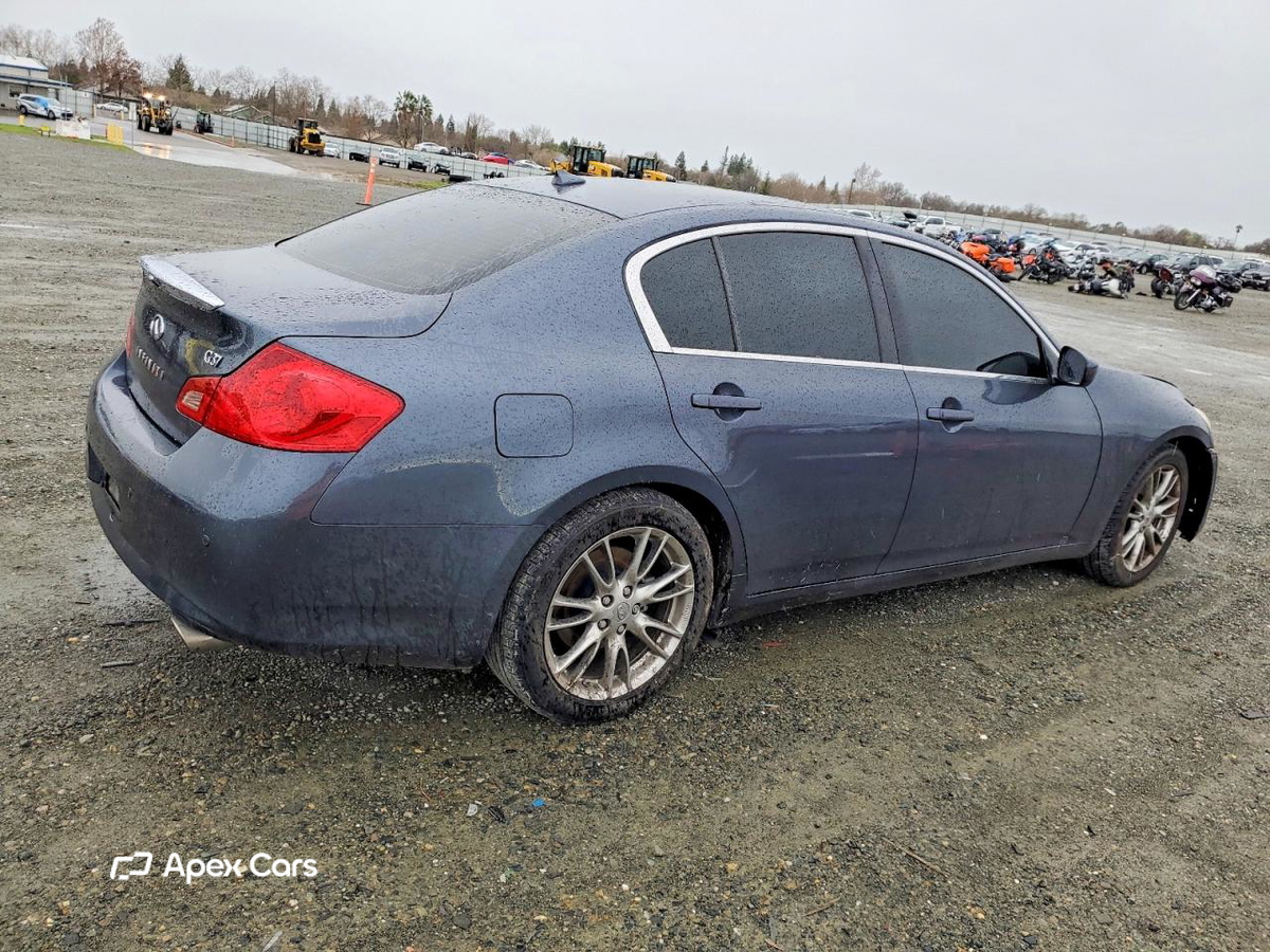 Infiniti G 2012
