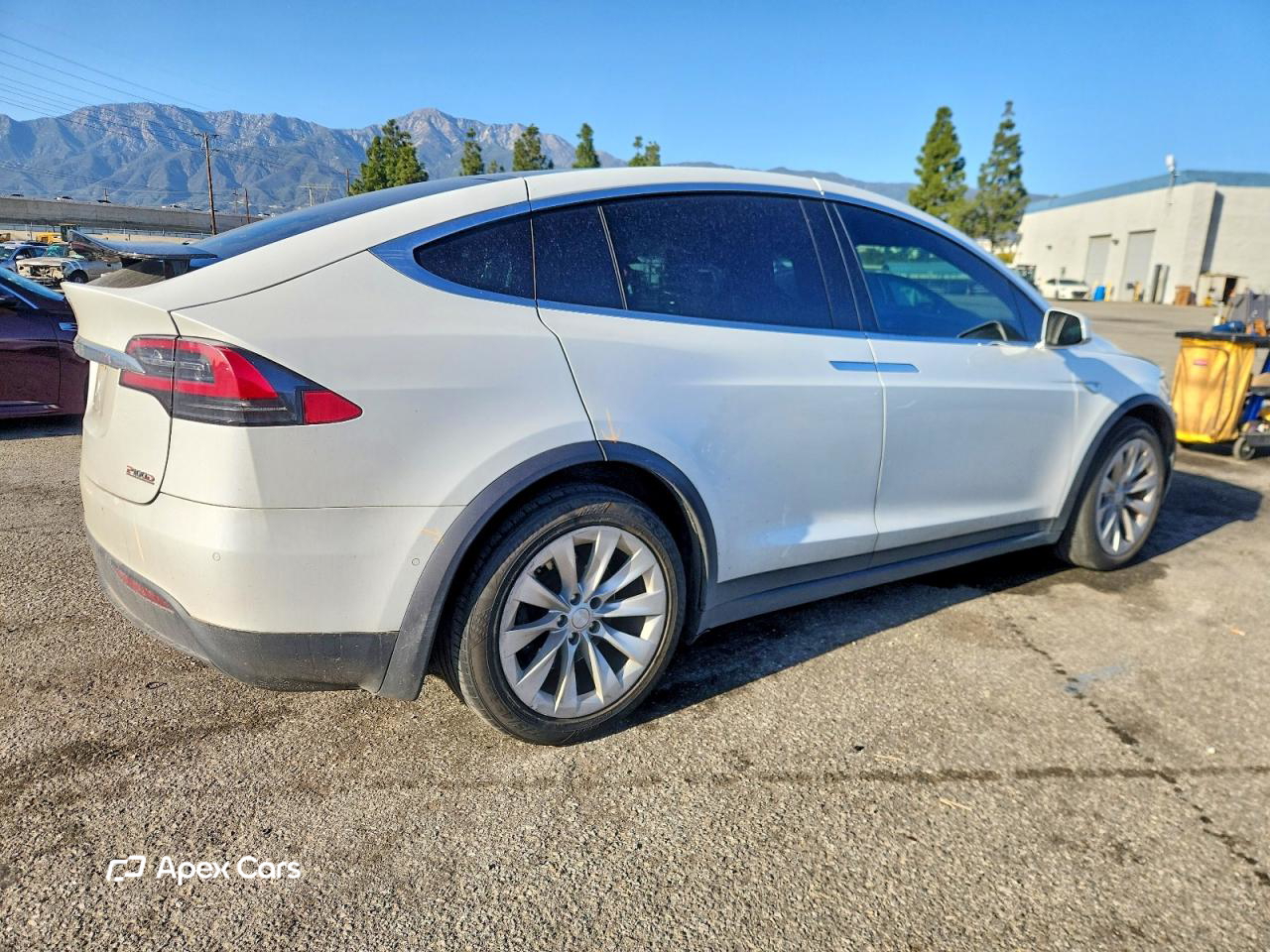 Tesla Model X 2016
