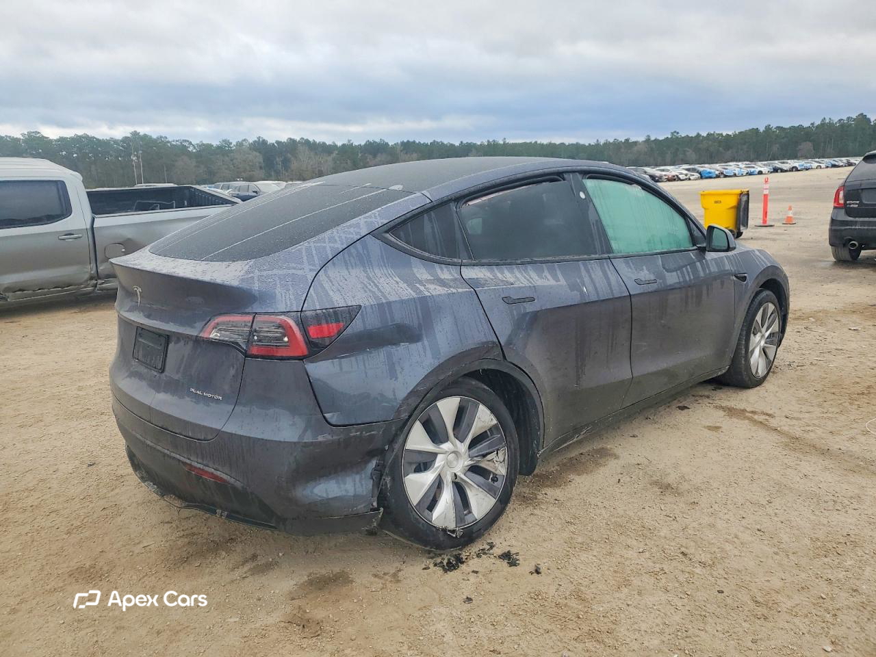 Tesla Model Y 2023