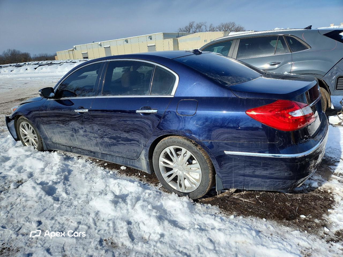 Hyundai Genesis 2012