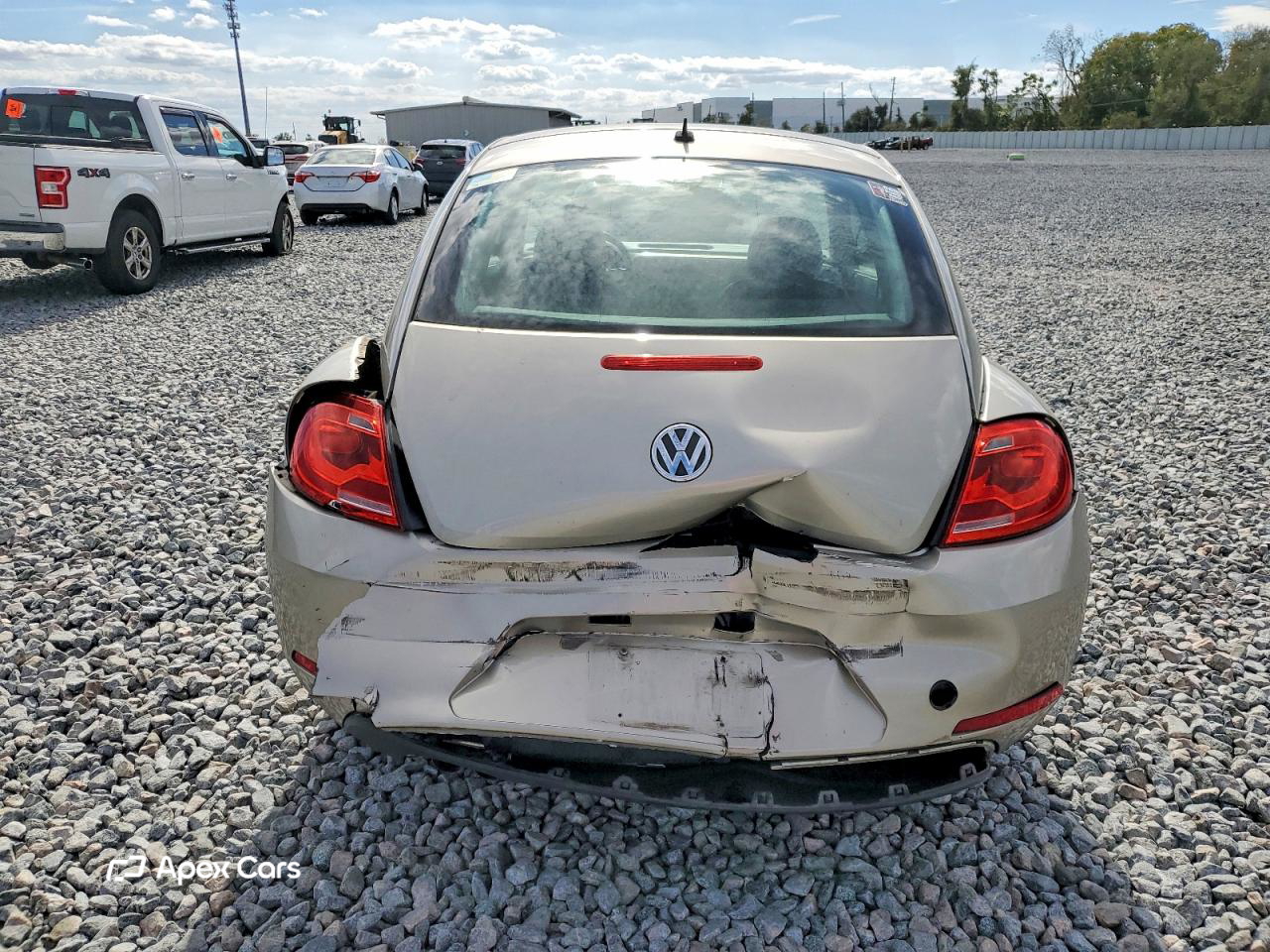 Volkswagen Beetle 2012