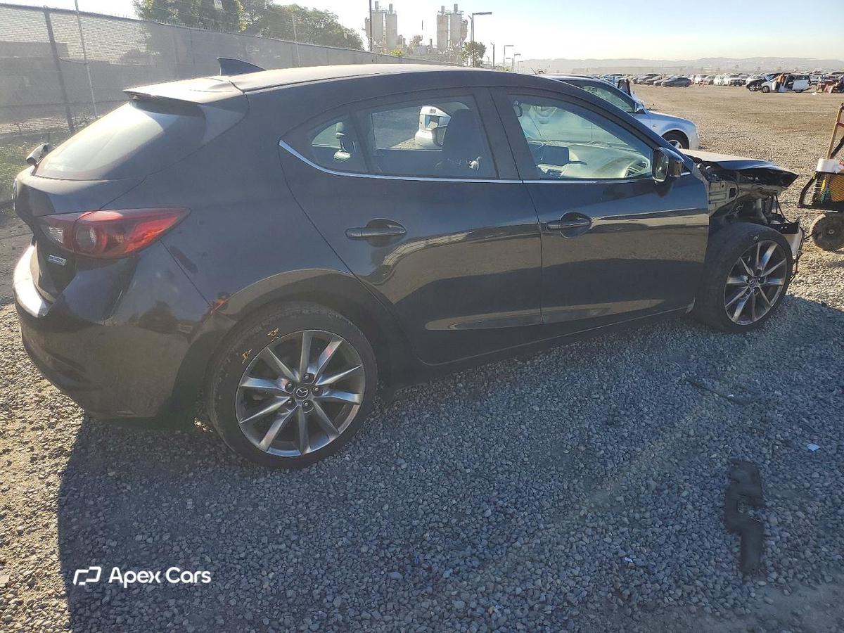 Mazda 3 2018