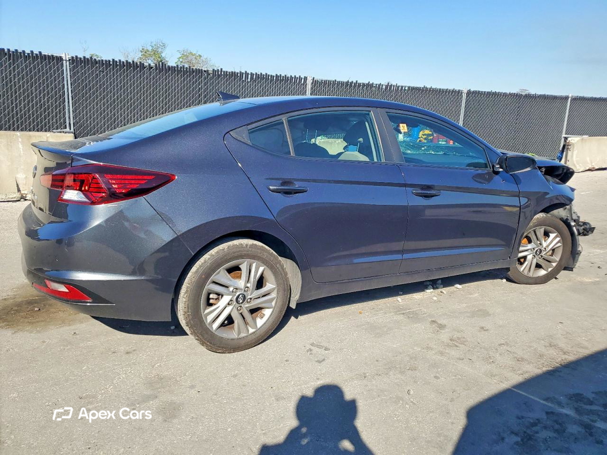 Hyundai Elantra 2020