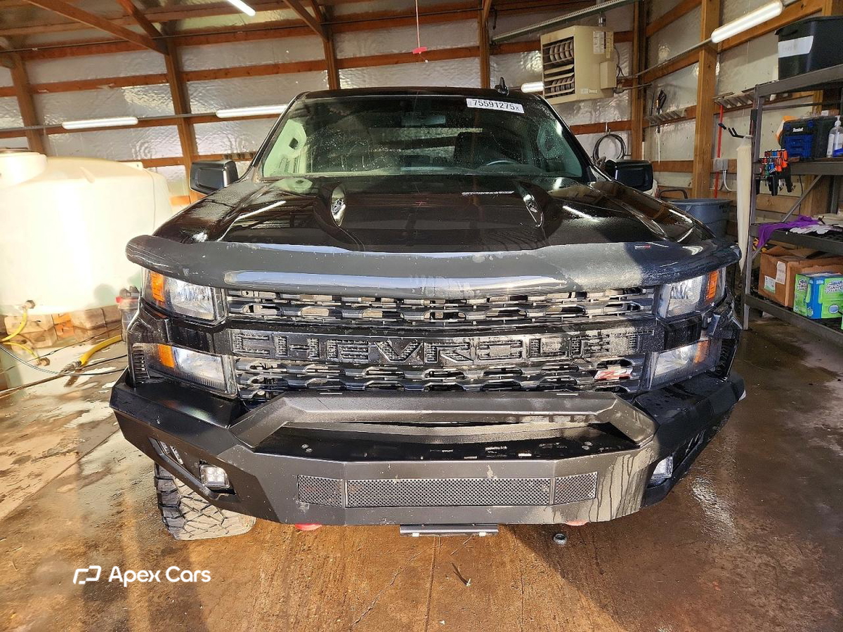 Chevrolet Silverado 2021