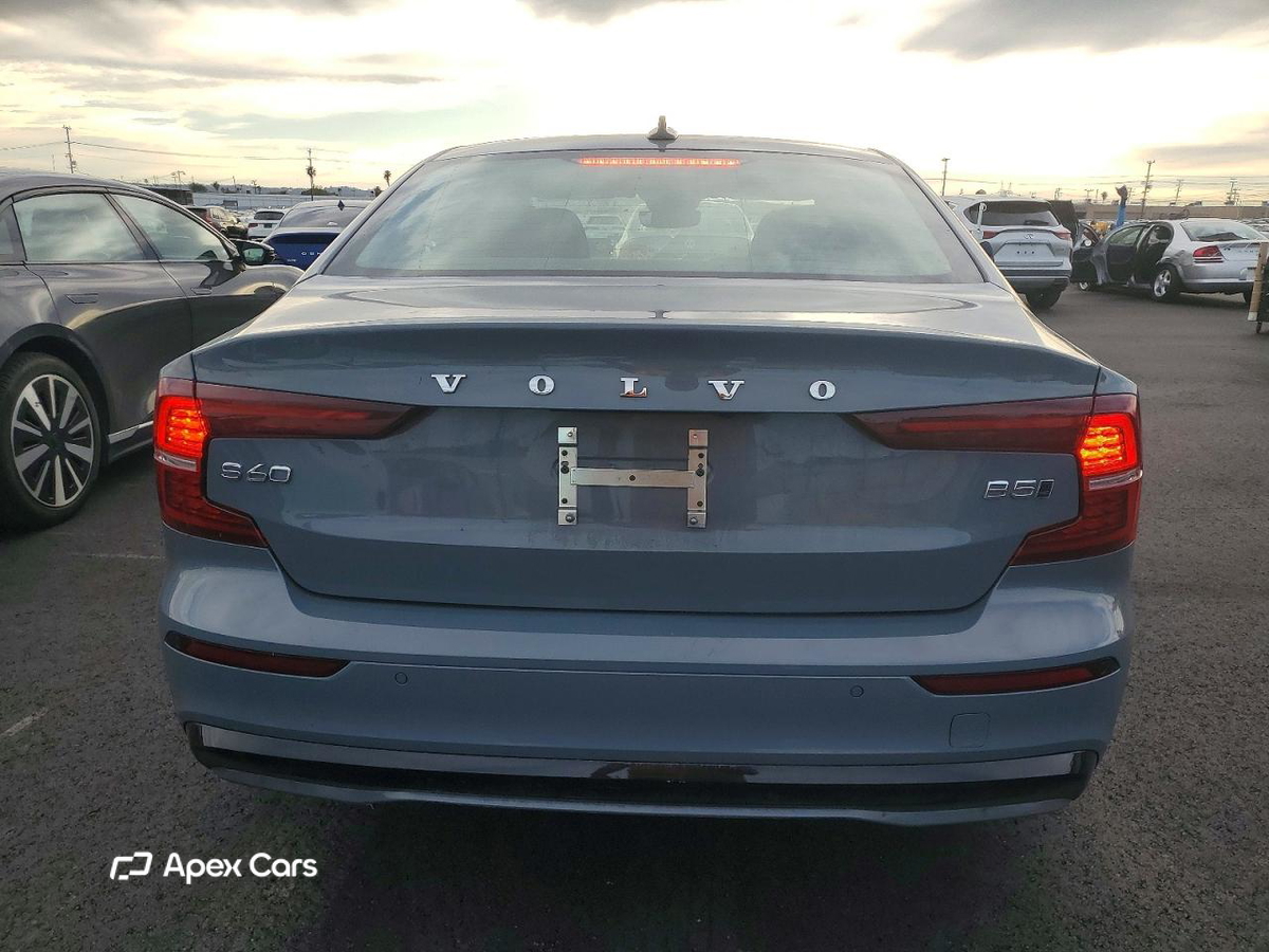 Volvo S60 2024