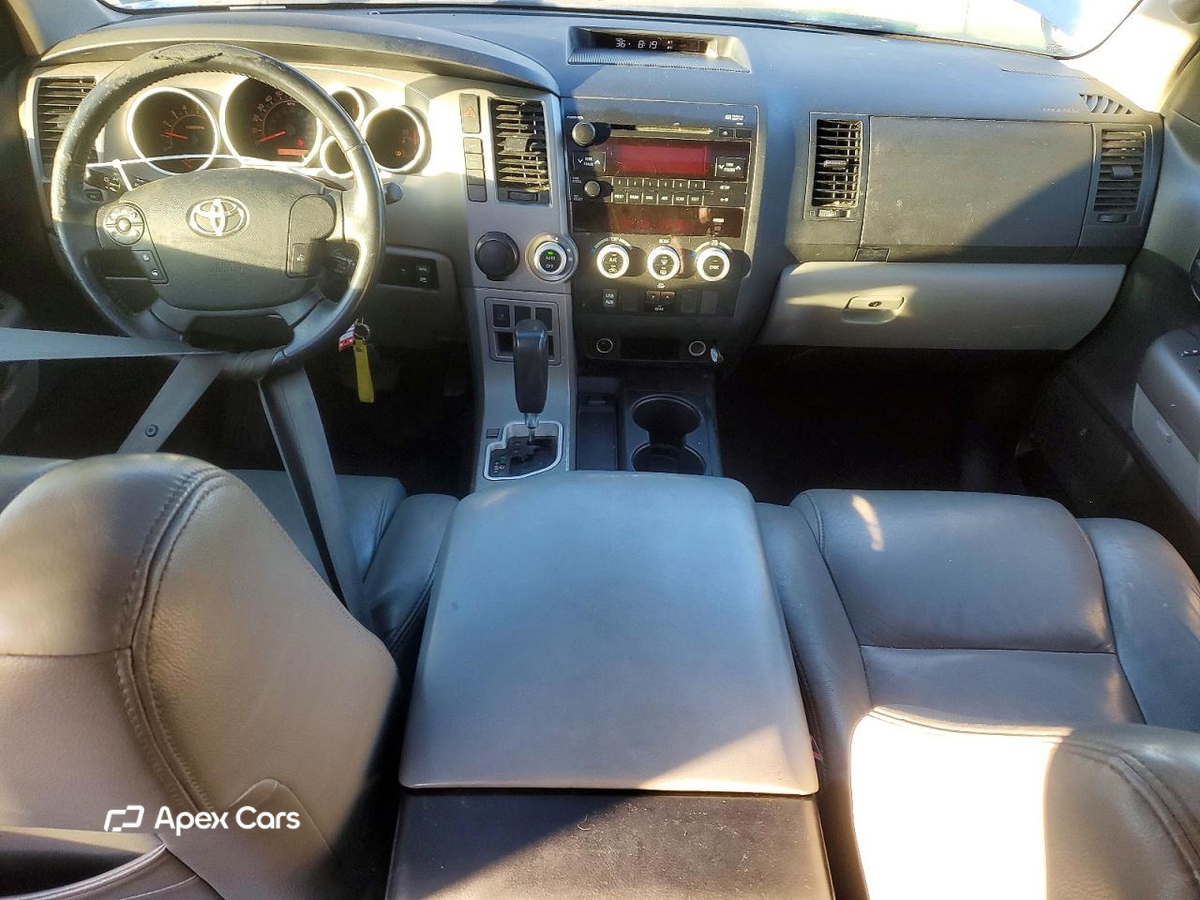 Toyota Sequoia 2012