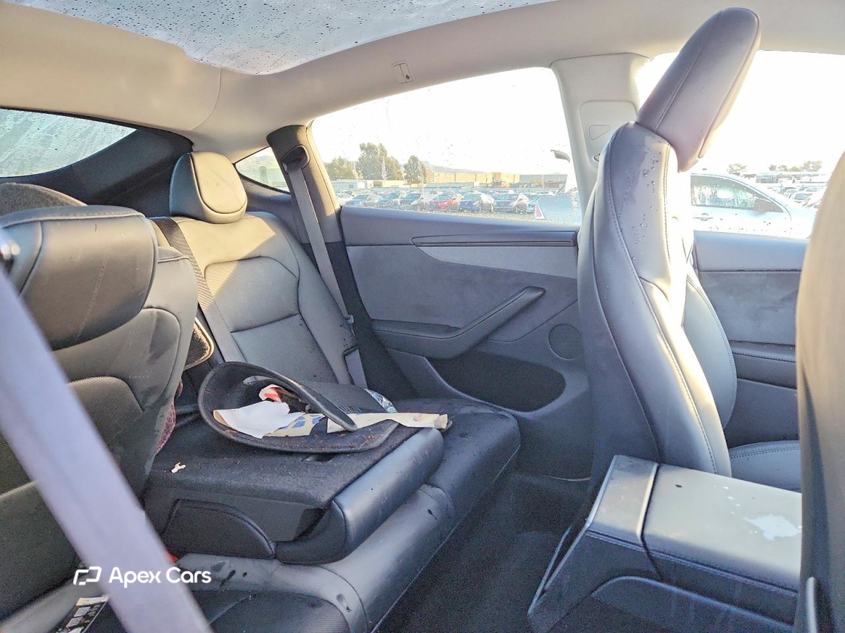 Tesla Model Y 2026