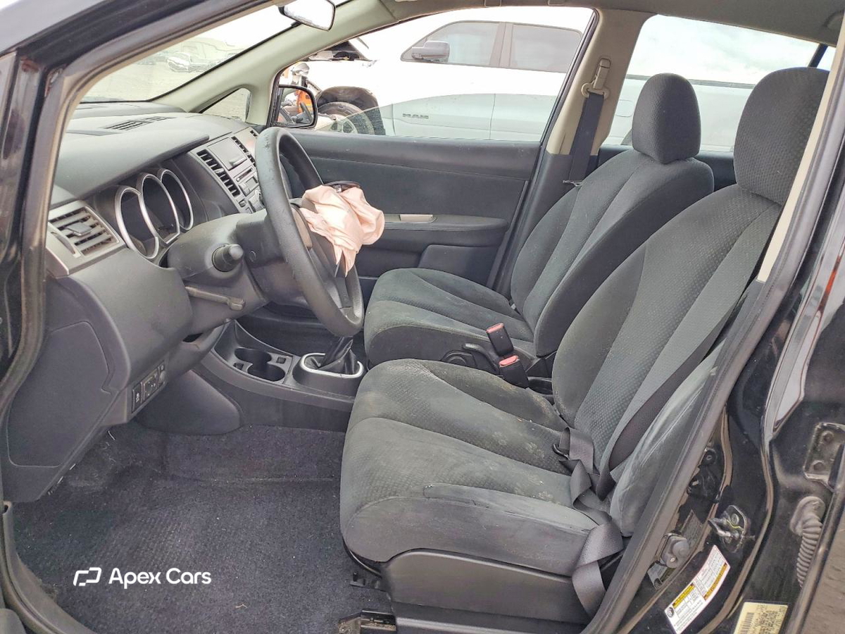 Nissan Versa 2012