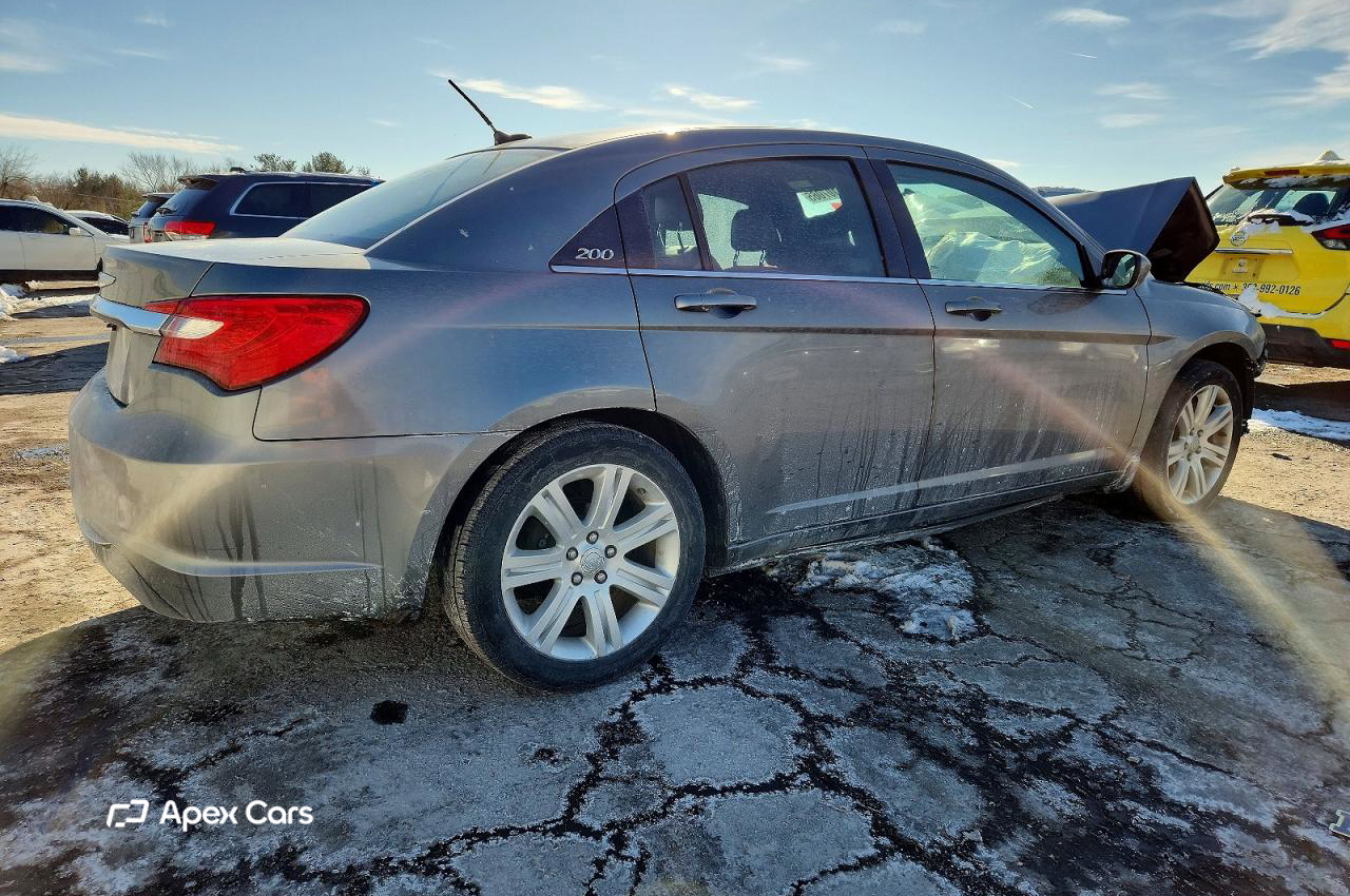 Chrysler 200 2013