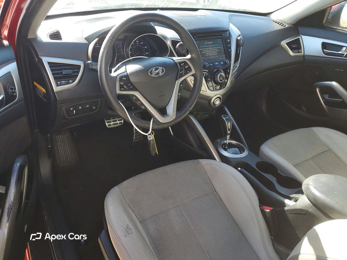 Hyundai Veloster 2013