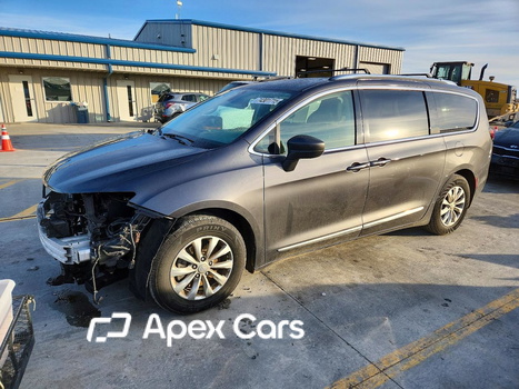 Chrysler Pacifica 2018 - Zdjęcie 1 z 14