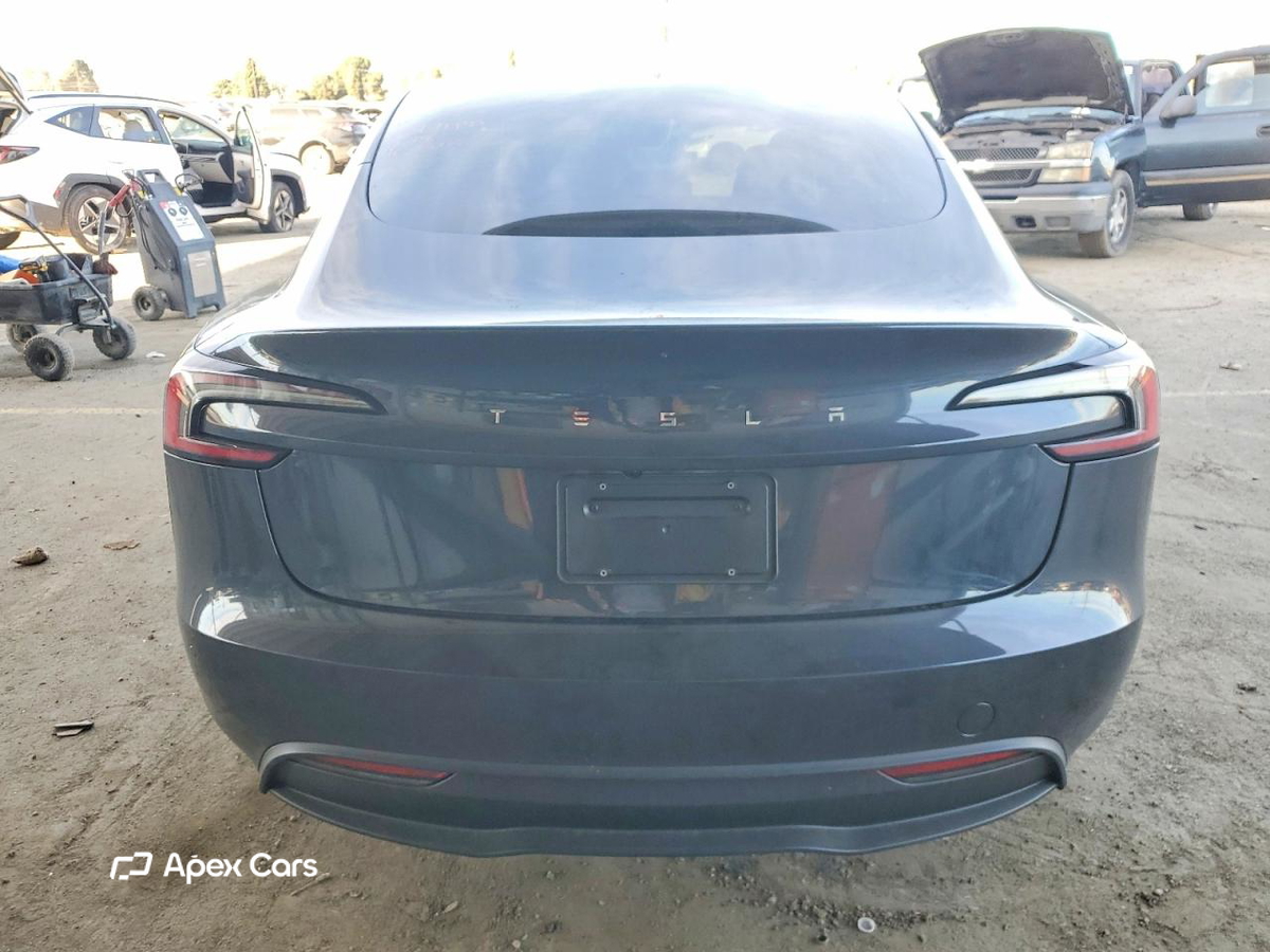 Tesla Model 3 2025
