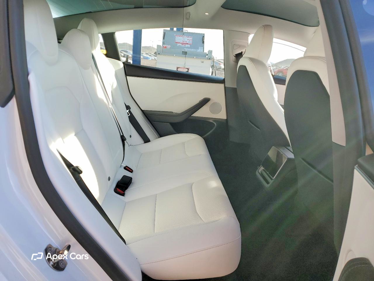 Tesla Model 3 2024