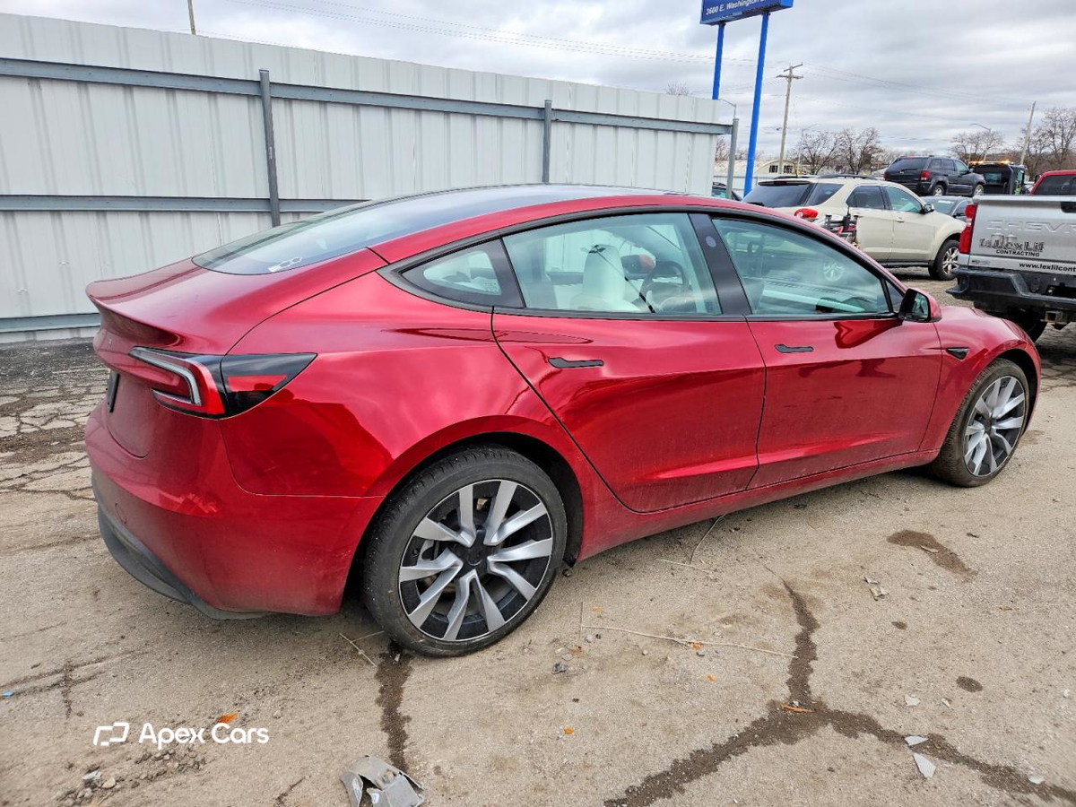 Tesla Model 3 2024