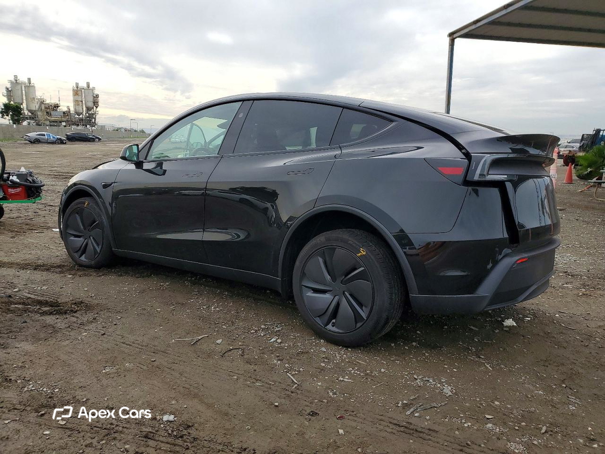 Tesla Model Y 2026