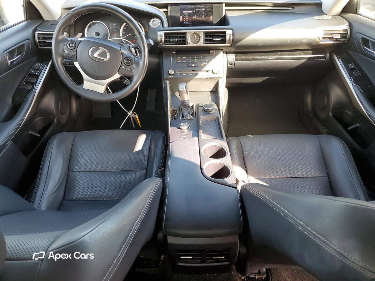 Lexus IS 2015