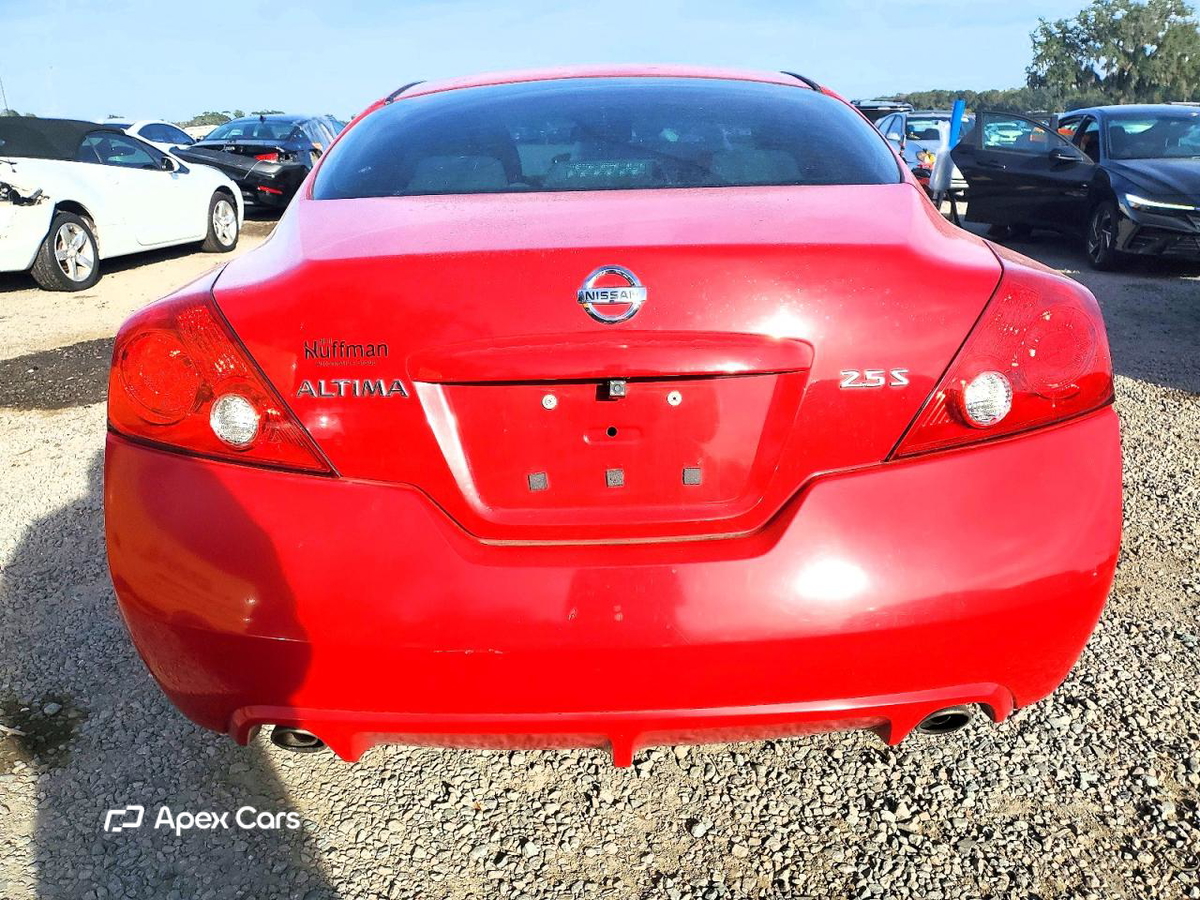 Nissan Altima 2011