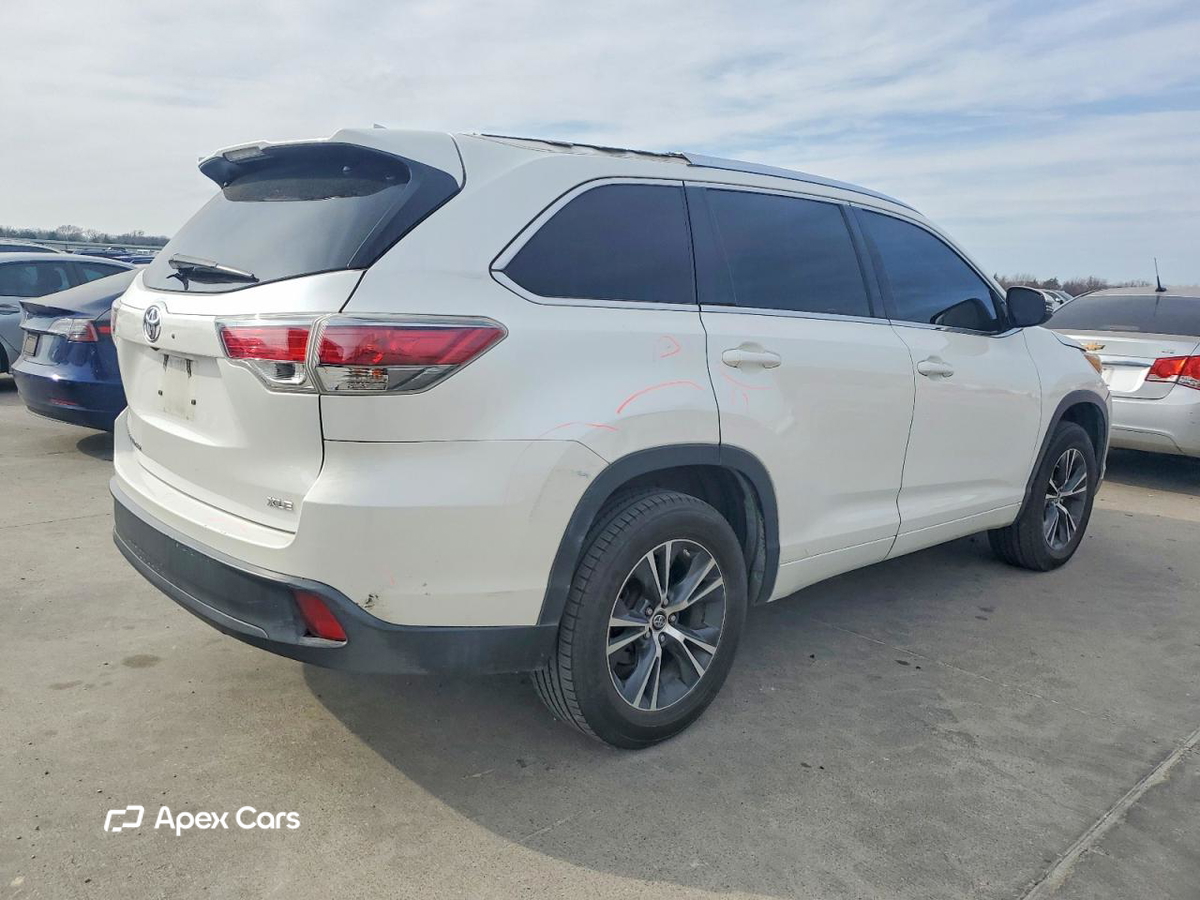 Toyota Highlander 2016