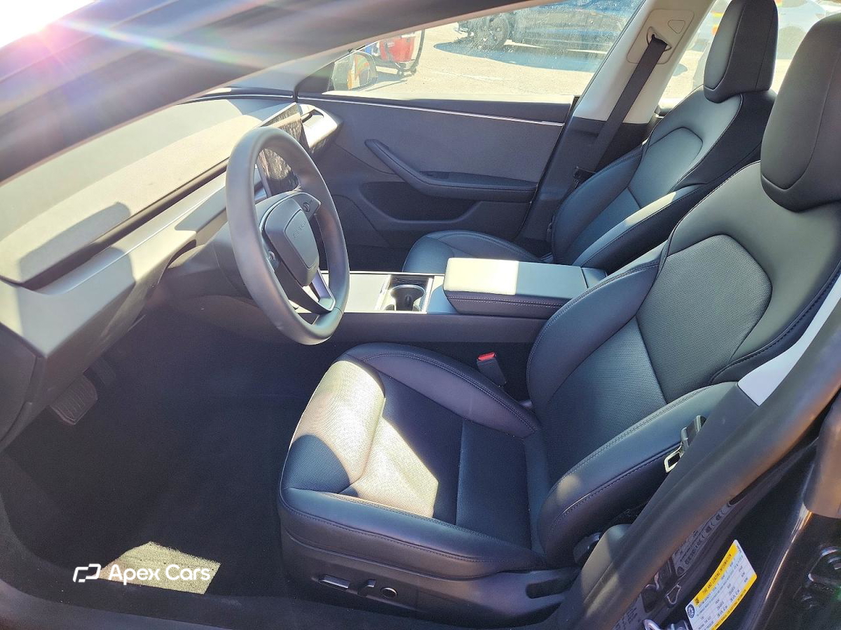 Tesla Model 3 2025