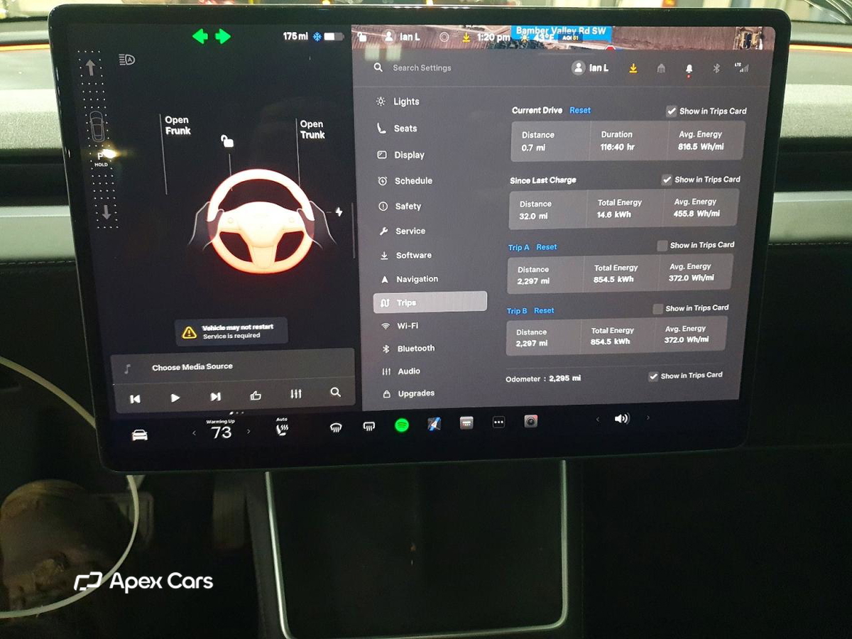 Tesla Model Y 2026