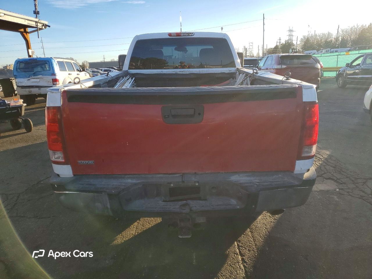 GMC Sierra 2011