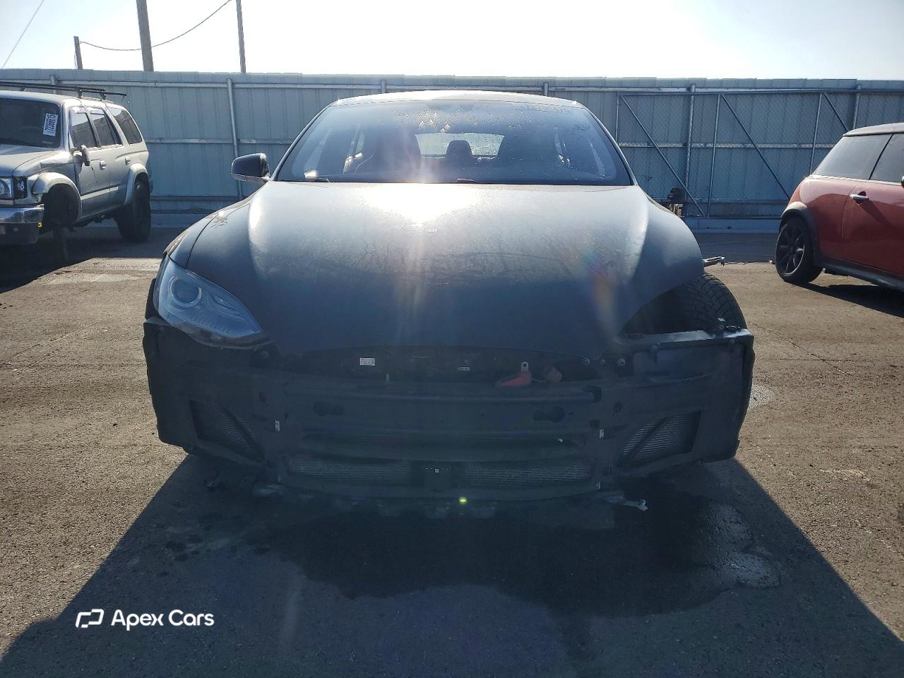 Tesla Model S 2015
